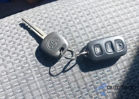 2004 Toyota 4Runner Sr5 Sport V6 z USA, uszkodzony, nr VIN JTEBU14R340042725